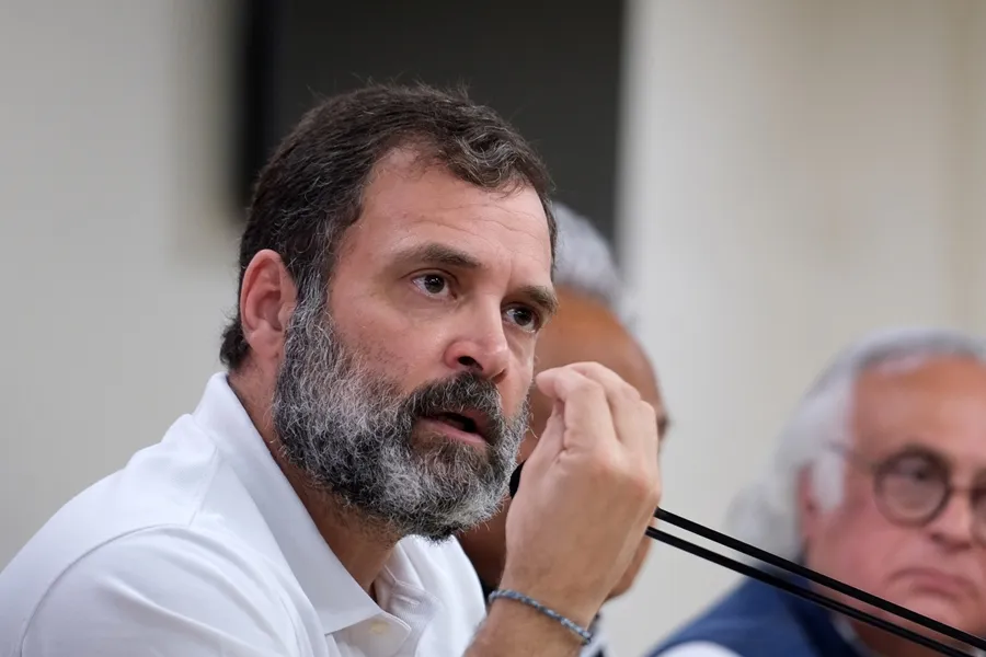 India opposition leader Rahul Gandhi accuses govt of trying to hack lawmakers' iPhones