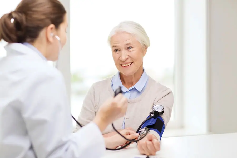 elderly women see doctor
