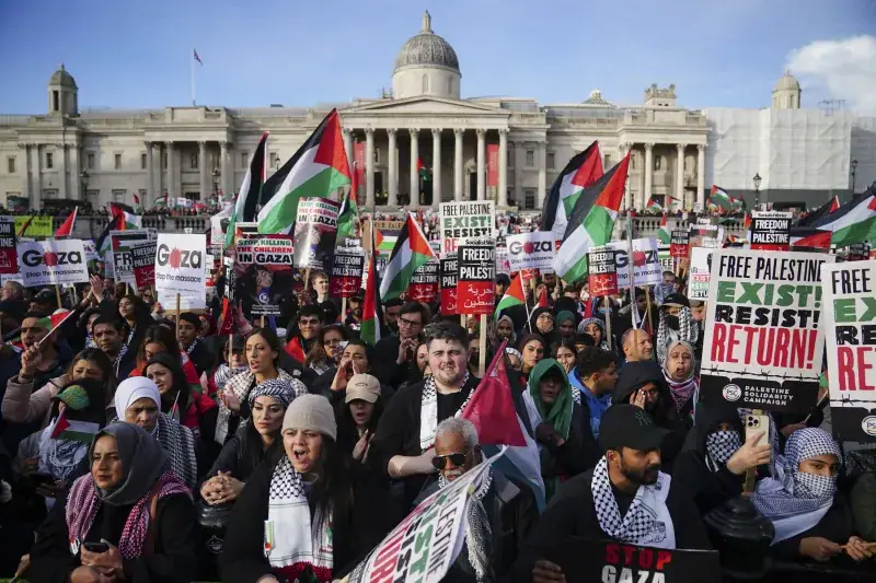 Protest marches from US to Berlin call for immediate halt to Israeli bombing of Gaza