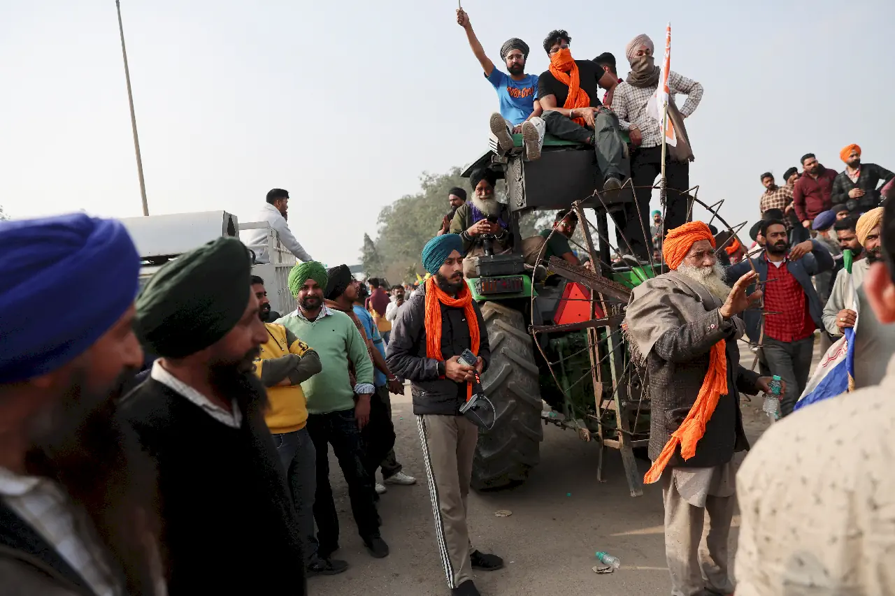Indian farmers plan march on Delhi in call for higher crop prices