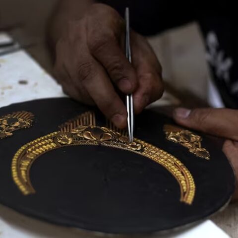 Gold slips nearly 1 pc to Rs 1.49 lakh/10g as firm dollar keeps lid on bullion recovery