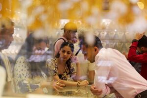 Gold futures rise to Rs 1.54 lakh/10 gm on firm spot demand