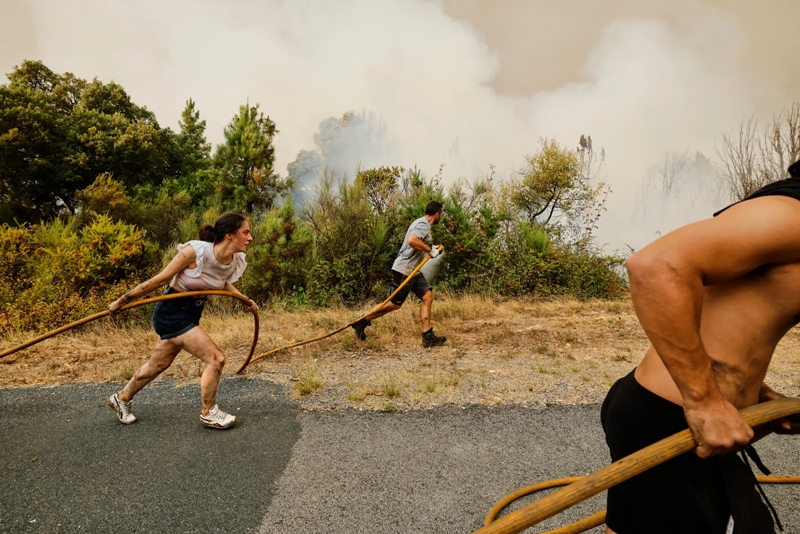 2025 was one of three hottest years on record, scientists say 2 three hottest years 02