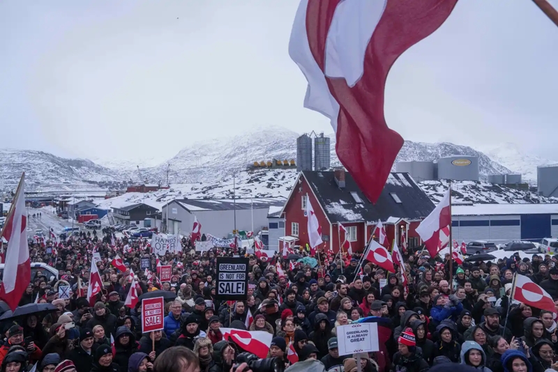 Europe warns of ‘dangerous downward spiral’ after Trump threatens tariffs over Greenland 1 Trump threatens tariffs over Greenland 01