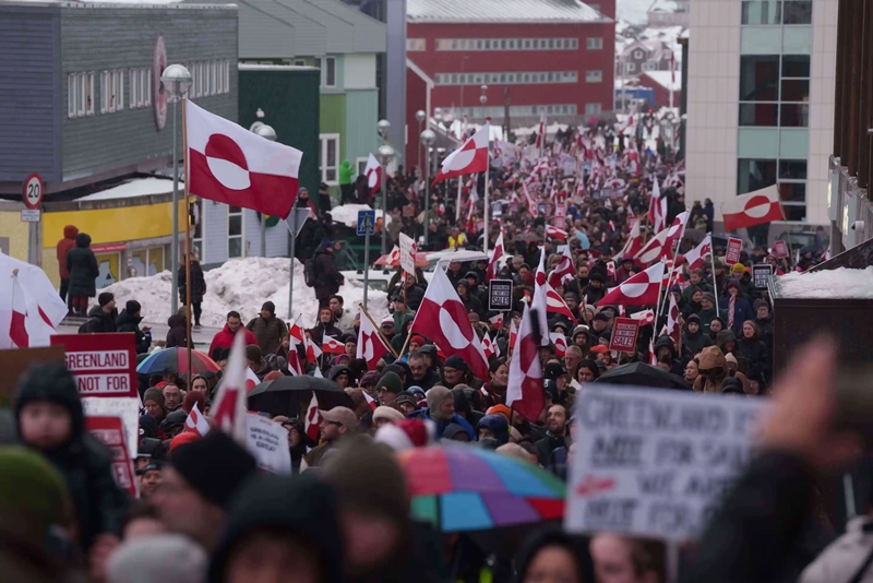 Europe warns of ‘dangerous downward spiral’ after Trump threatens tariffs over Greenland 3 Trump threatens tariffs over Greenland 03