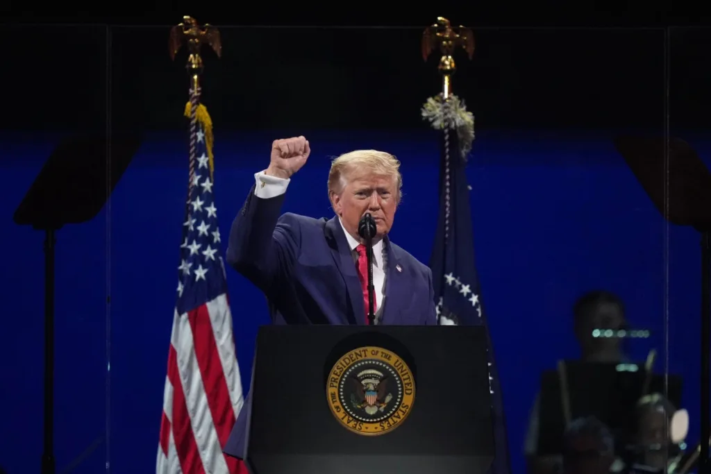Trump mixes patriotism with partisanship as he celebrates America’s ‘joyous’ 250th anniversary 1 Trump mixes patriotism 02