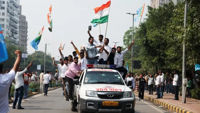 <center><i>Opposition parties march to the Supreme Court in a protest against a controversial revision of voter lists that has sparked days of unrest, in New Delhi, India, October 12, 2026. (Photo: Reuters) </i></center> 4167862130