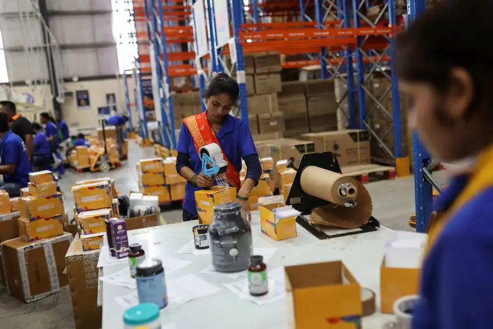 Clicking towards record: India's festival season spurs online shopping spree 1 DNLRYCYFWJMXTPMVJMCQXWA7WI