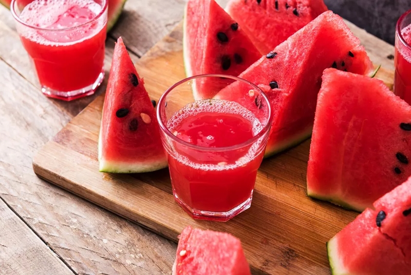 Drinking watermelon juice daily to deal with erectile dysfunction 1 watermelon juice