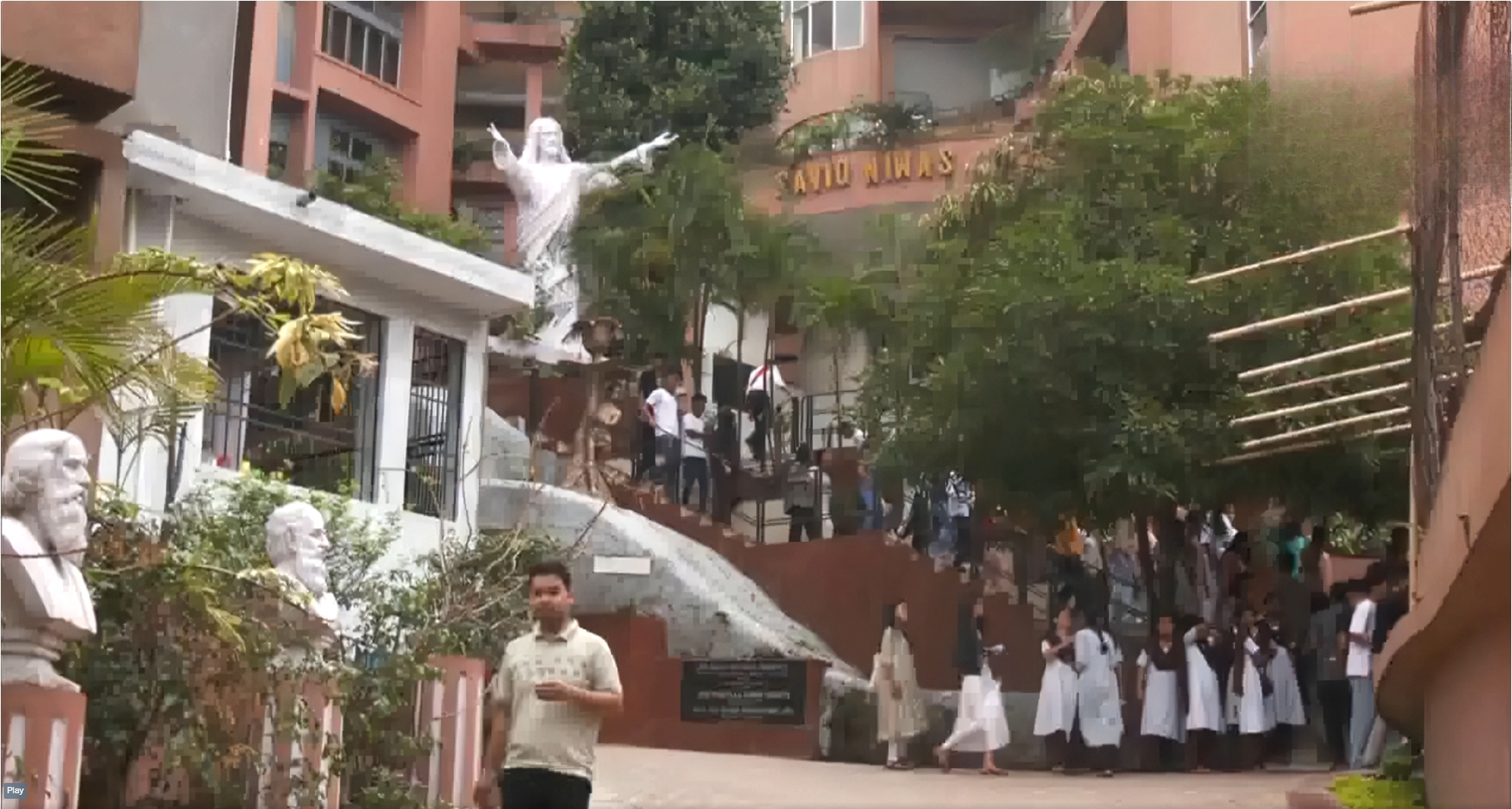 Christians in India mark Good Friday with solemn prayers and reflection on 'Jesus' sacrifice' 1 Good Friday people pray