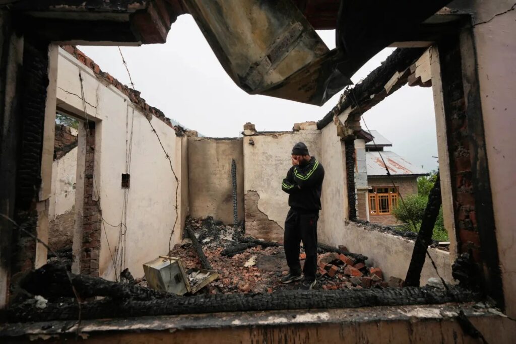 India and Pakistan trade fire and accusations as fears of a wider military confrontation rise 4 Mohammad Sahil