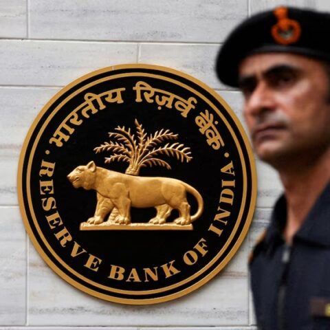 A man walks past the Reserve Bank of India (RBI) logo outside its headquarters in Mumbai, India, June 6, 2025. (Photo: Reuters)