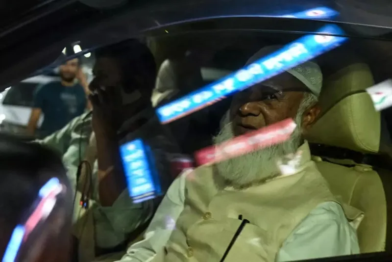 Bangladesh's BNP heading for 'sweeping' election win 1 Bangladesh Jamaat e Islami party leader Shafiqur Rahman