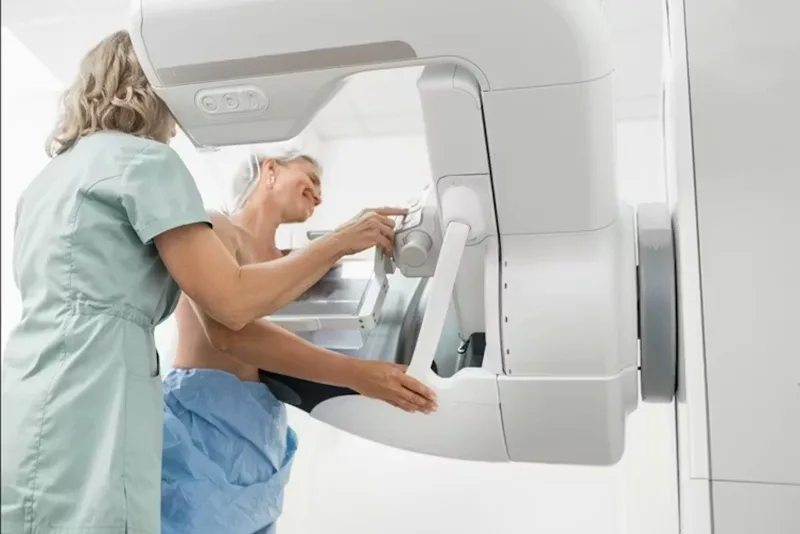 Does marriage prevent cancer? Who benefits most? 1 Screening levels Playing field